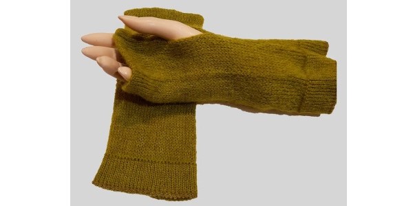 Alpaca Shop Australia – Extra-Soft Sheen Green Alpaca Mittens